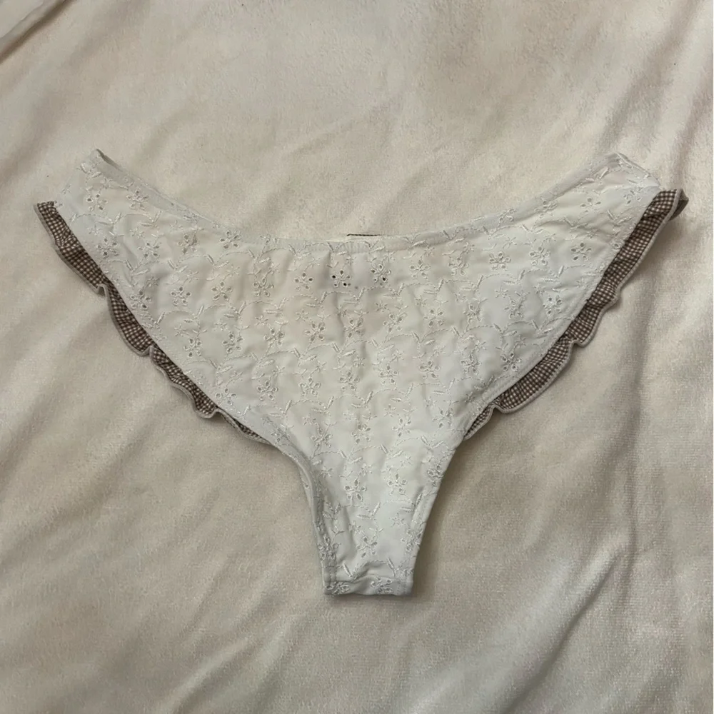 New! Frankie's Bikinis x Sydney Sweeney Chiara Bikini Briefs eyelet 3906